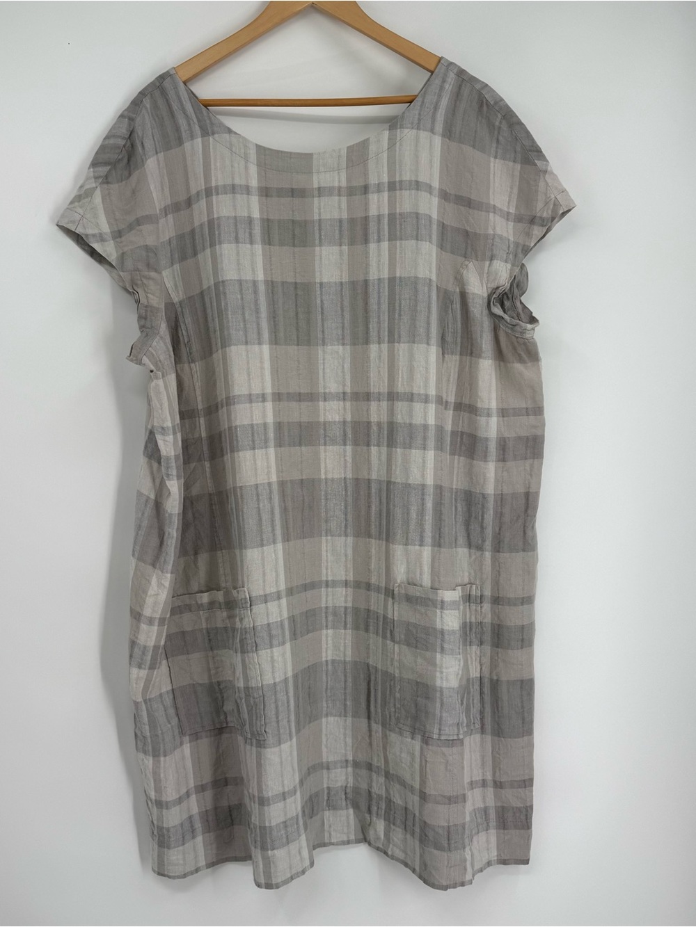 Eileen Fisher Shift Dress Size 3X Organic Linen Cotton Plaid V-Back Pockets Gray - Picture 10 of 10